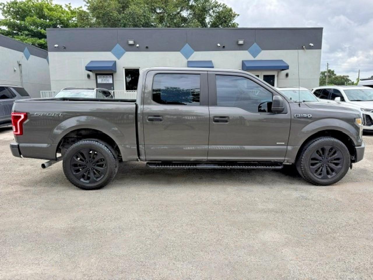 Ford F-150 Supercrew