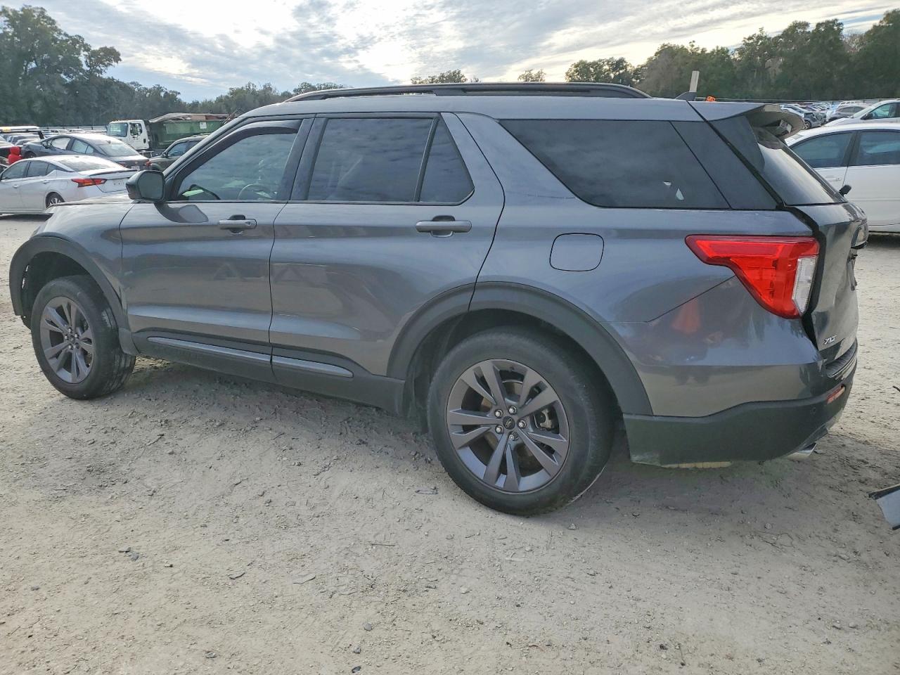 Ford Explorer Xlt