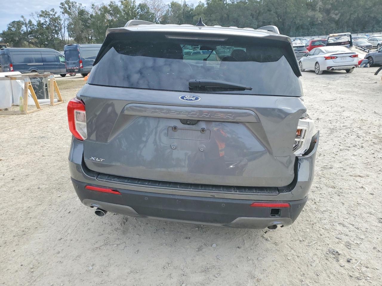 Ford Explorer Xlt