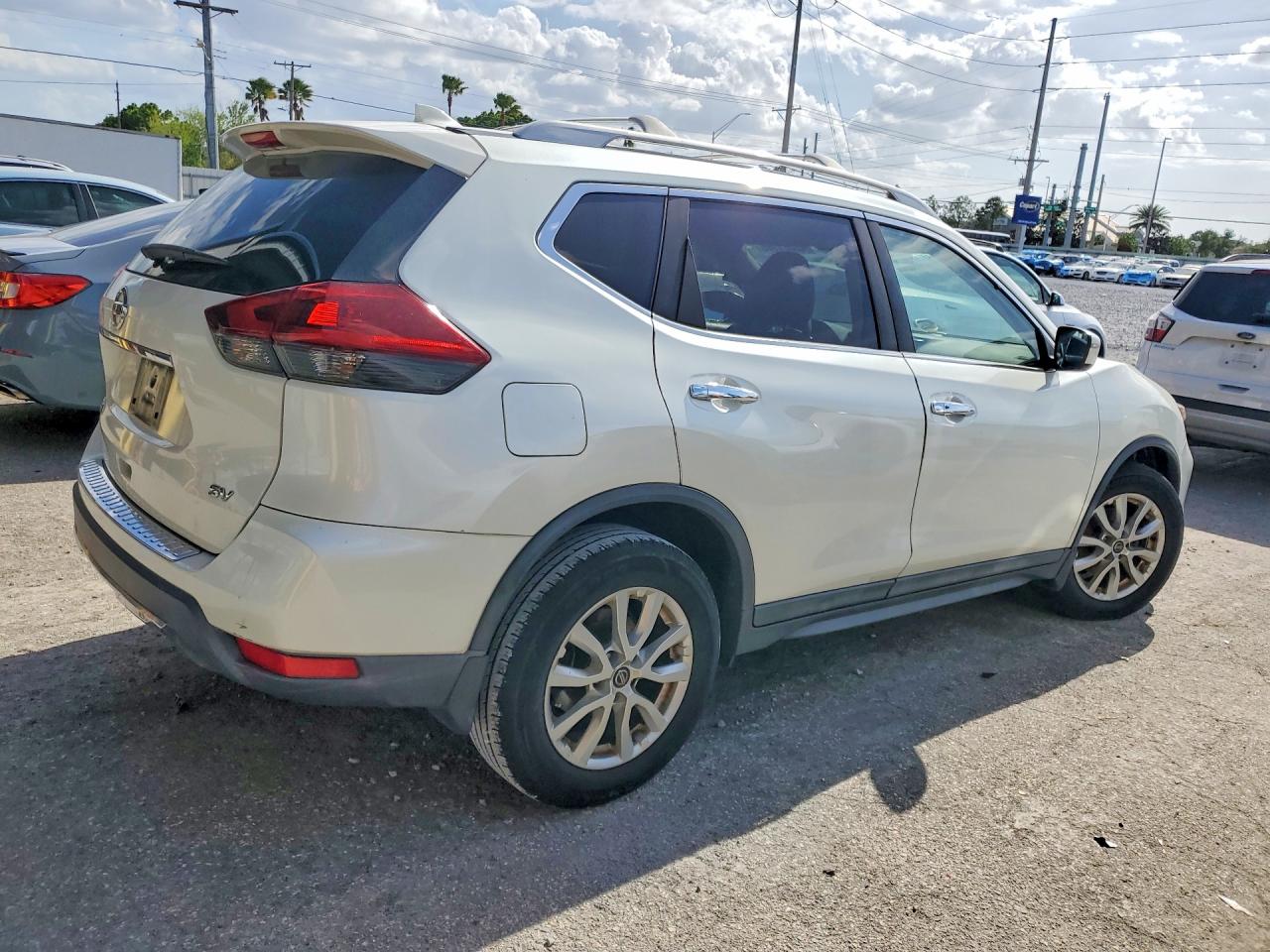 Nissan Rogue Sv