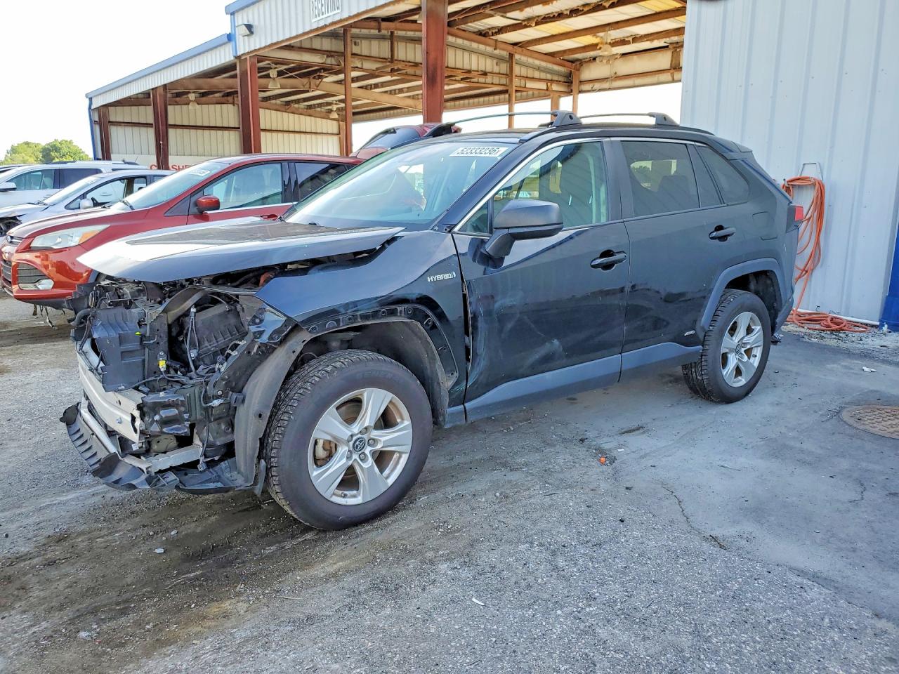 Salvage Toyota RAV4 Image