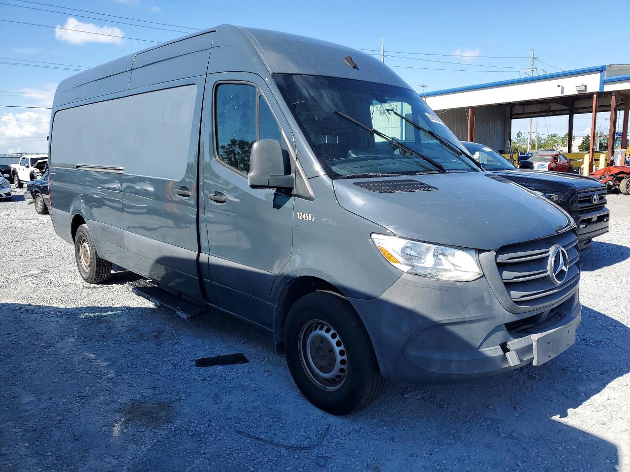 Mercedes-Benz Sprinter 2500
