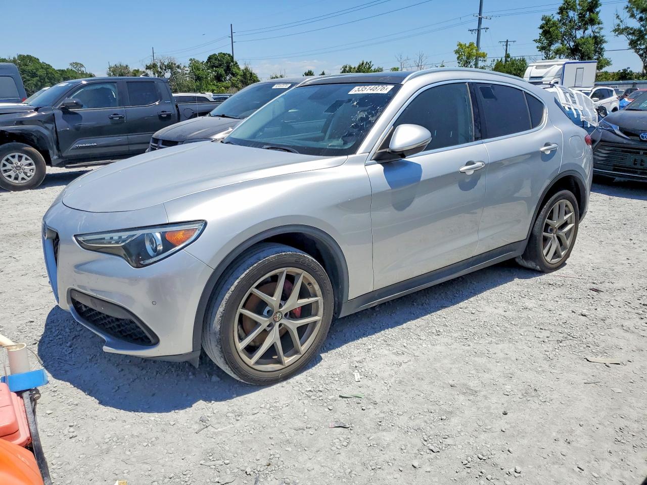 Salvage Alfa Romeo Stelvio Image