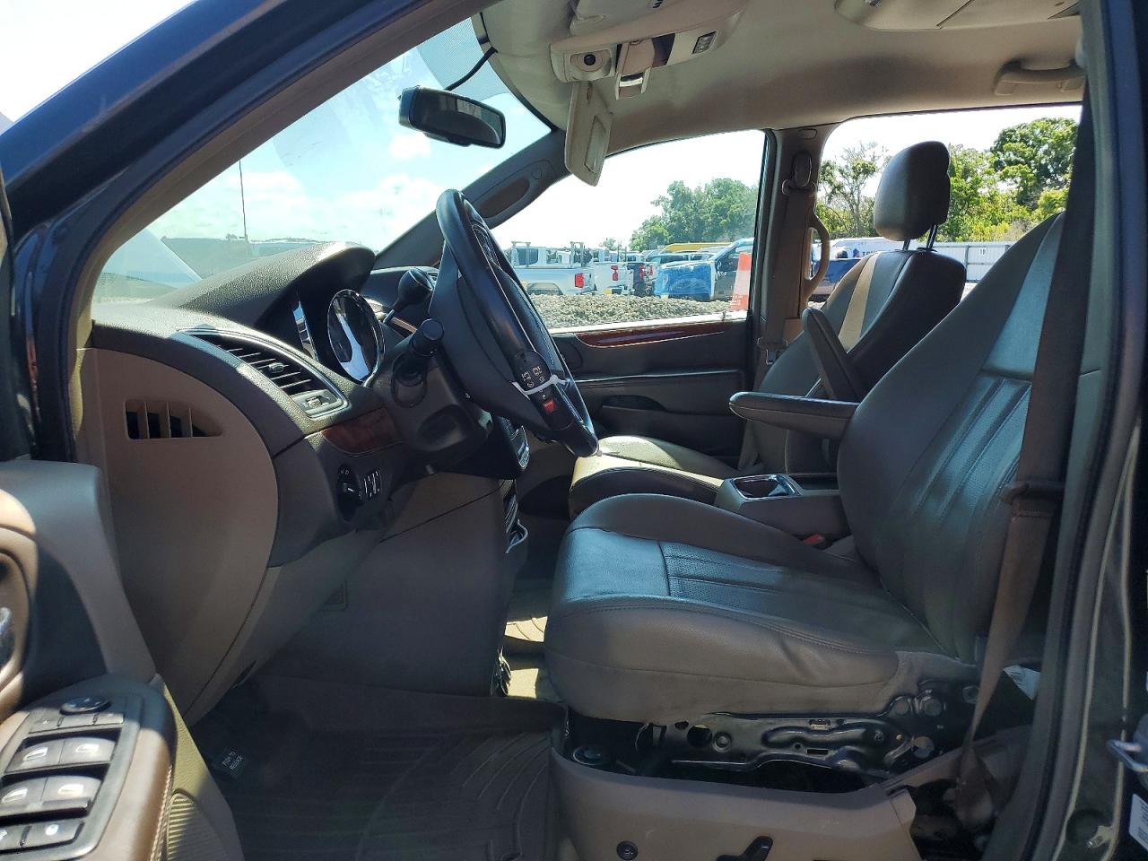 Chrysler Minivan Touring