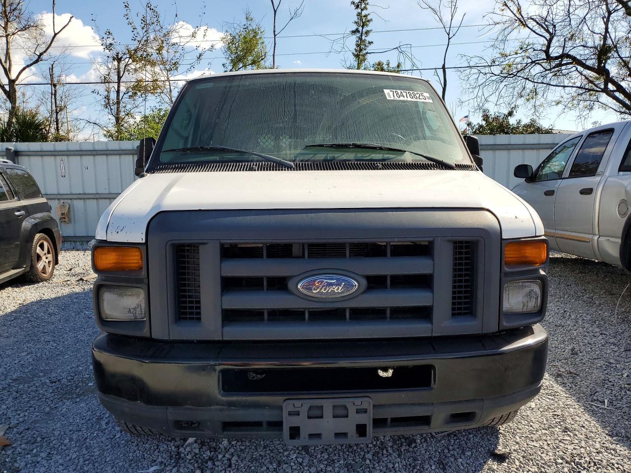 Ford Econoline E250 Van