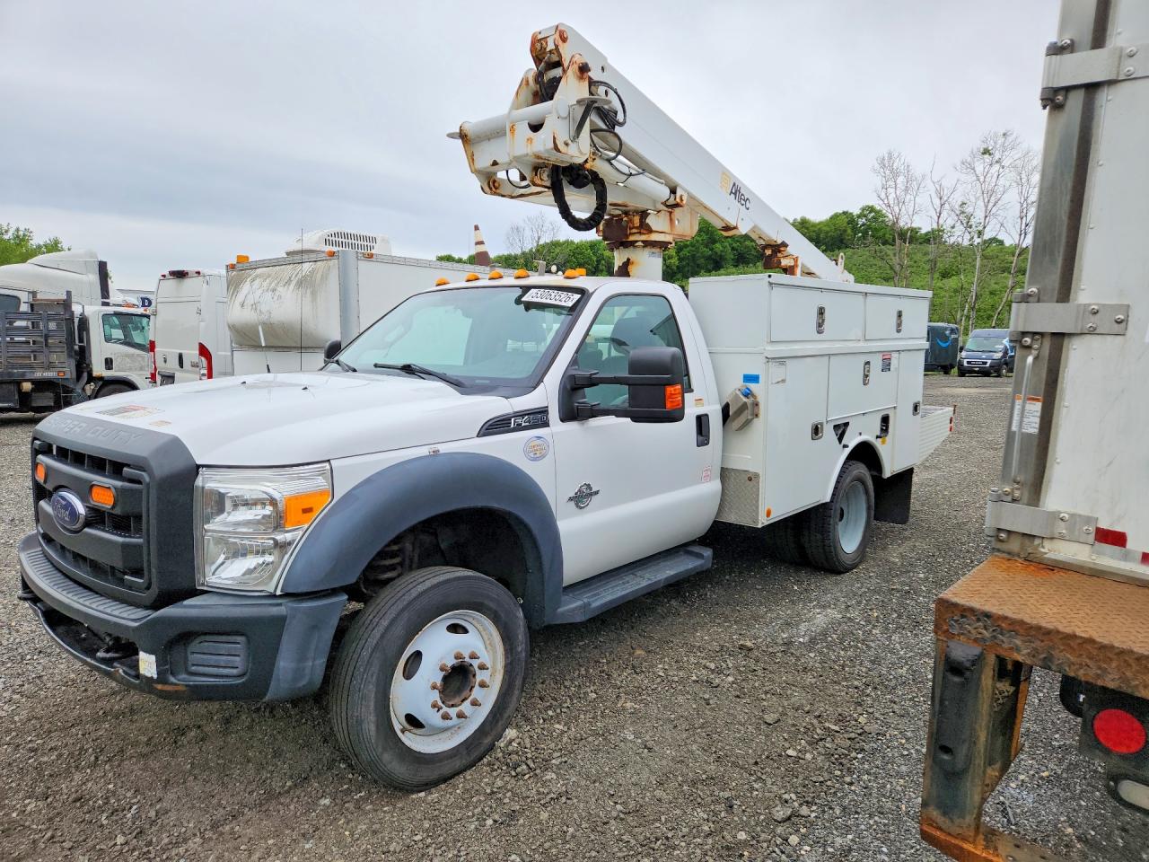 Salvage Ford F-450 Image