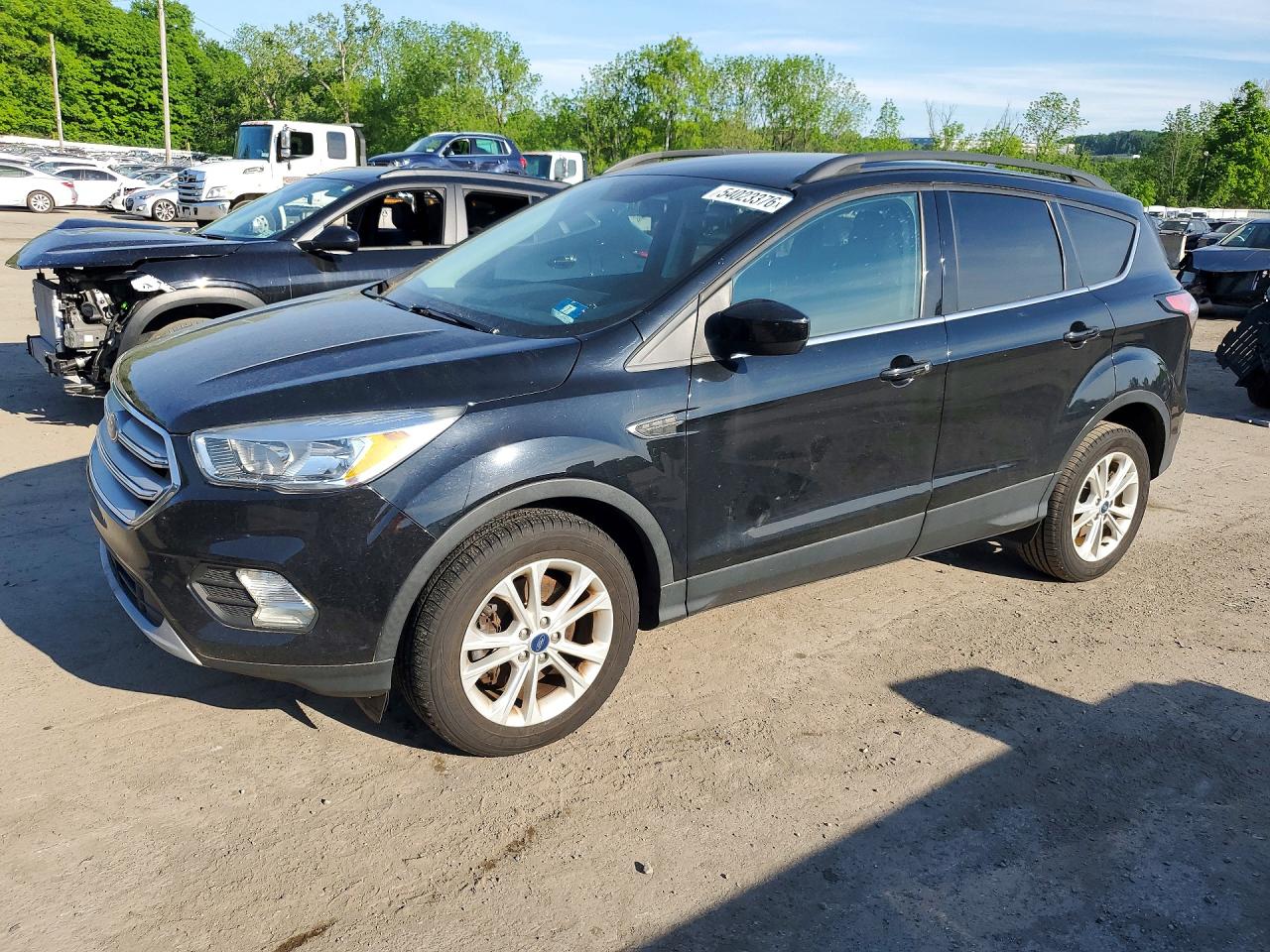 Salvage Ford Escape Image
