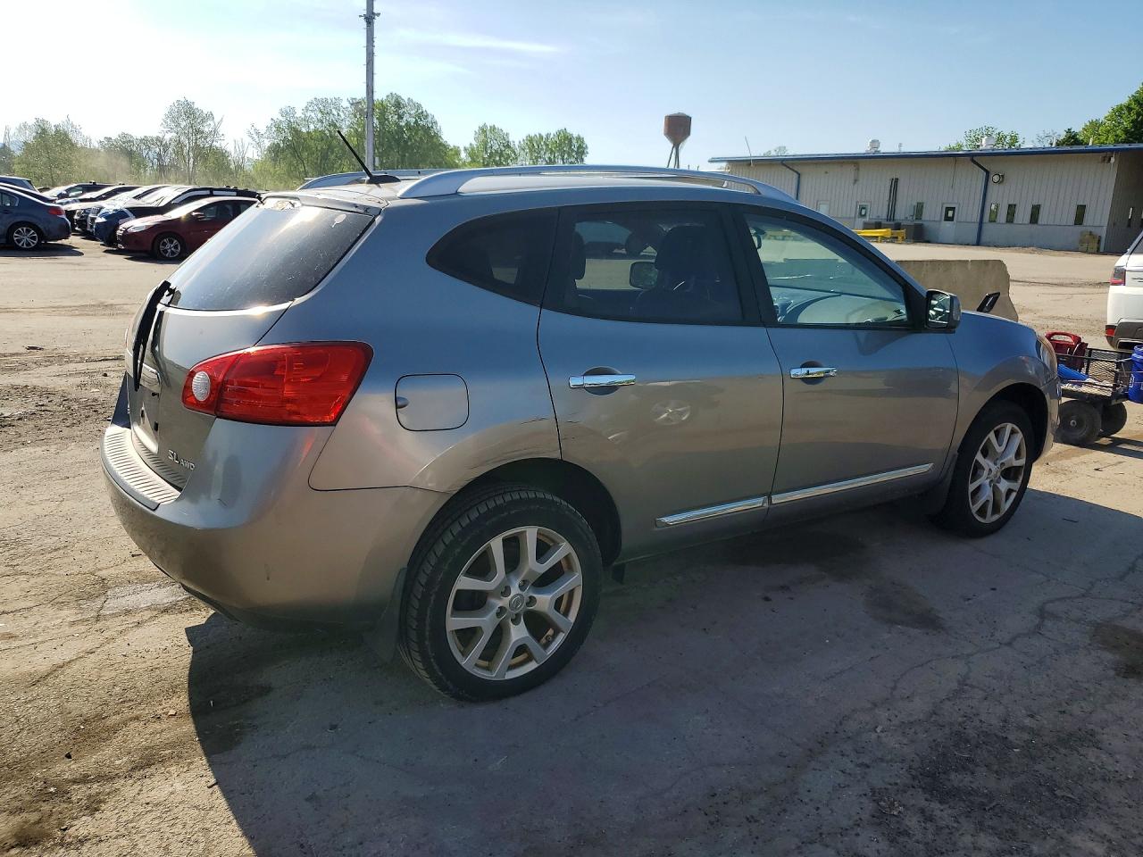 Nissan Rogue