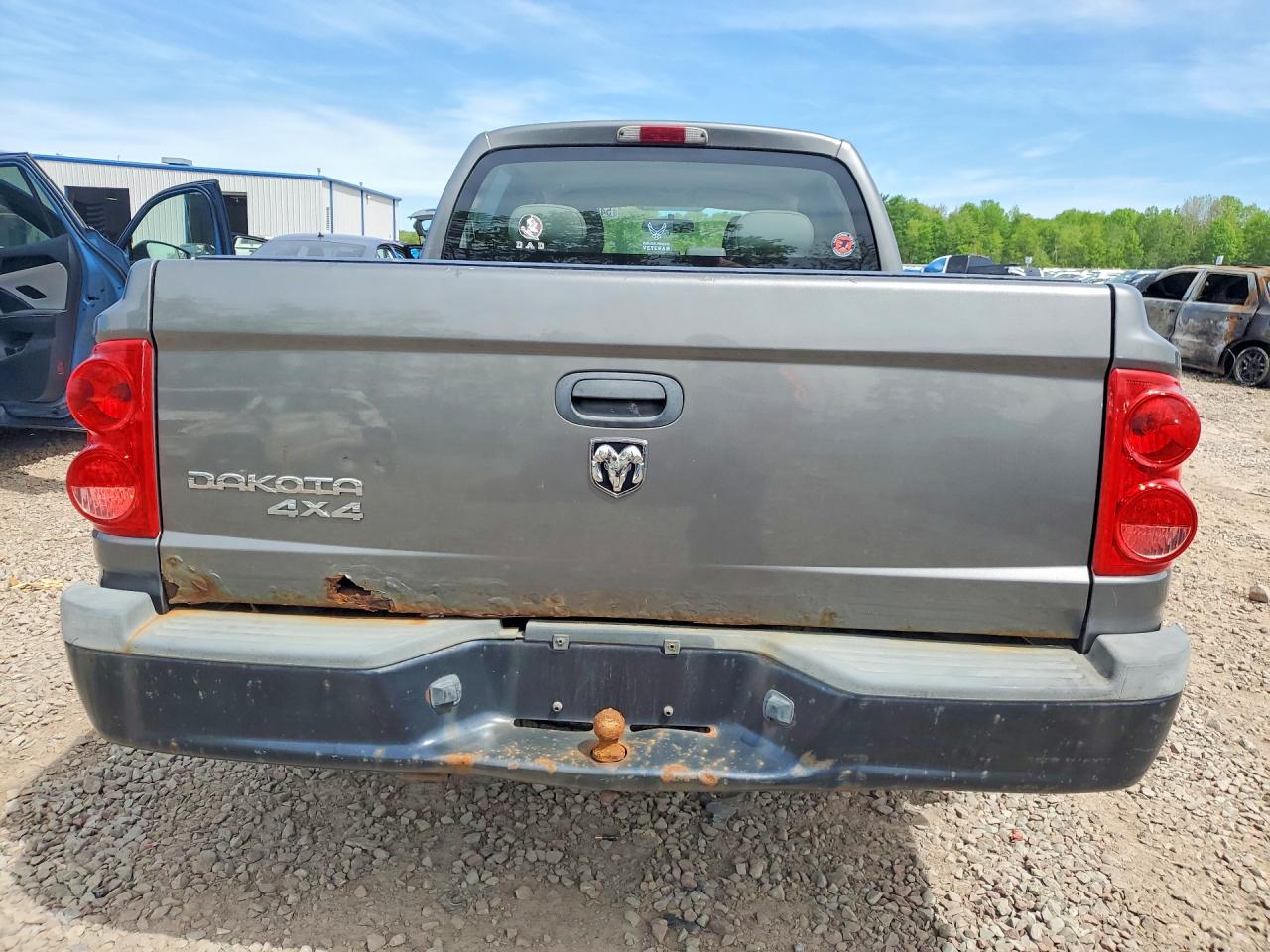 Dodge Dakota Quad