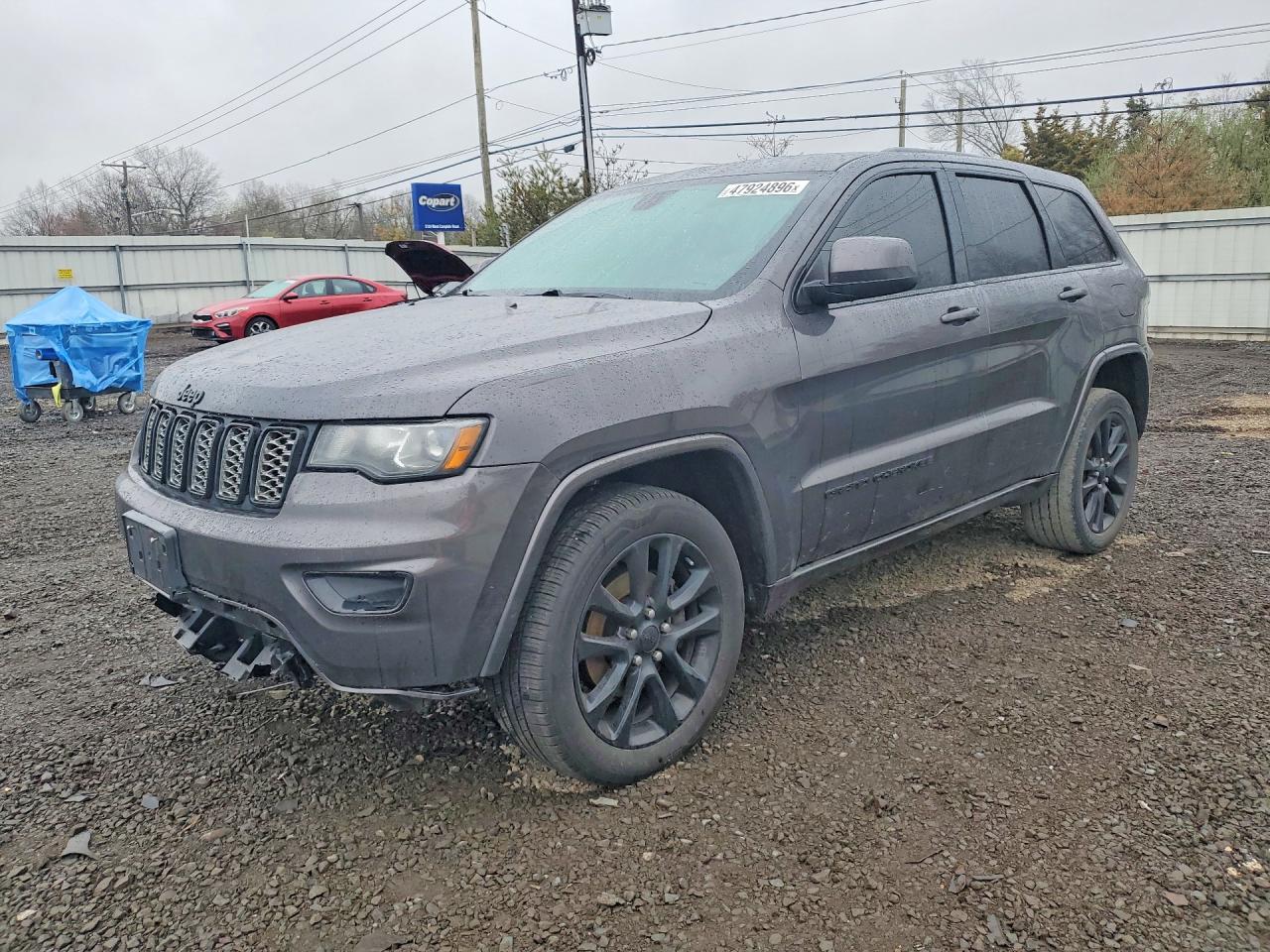 Salvage Jeep Grand Cherokee Image