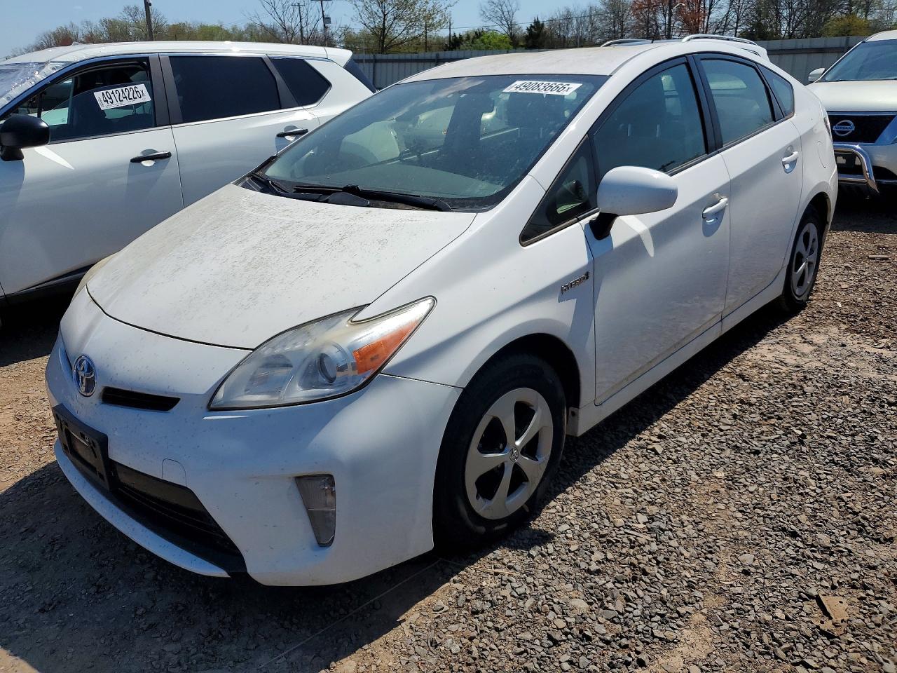 Salvage Toyota Prius Image