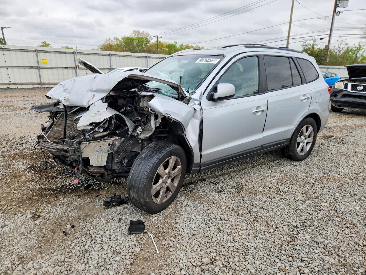 Salvage Hyundai SANTA FE Image