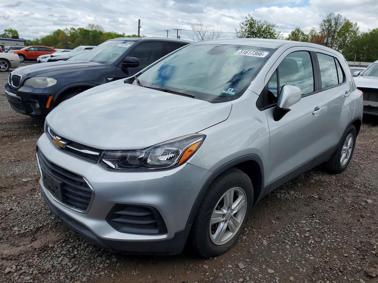 Salvage Chevrolet Trax Image
