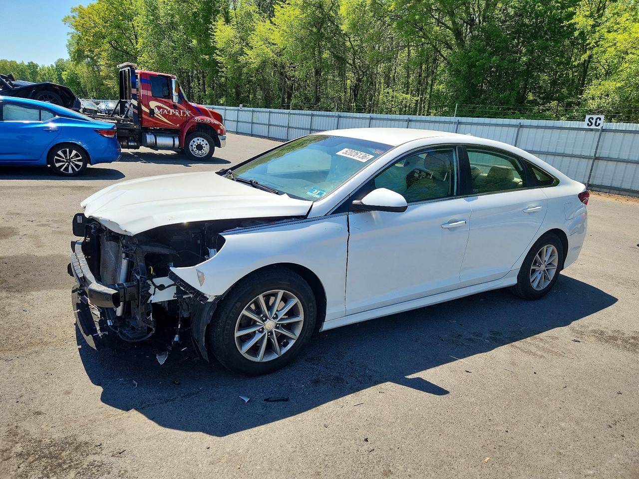 Salvage Hyundai SONATA Image