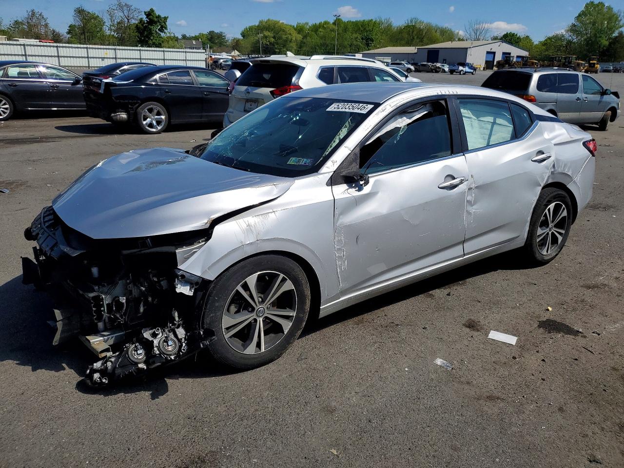 Salvage Nissan Sentra Image