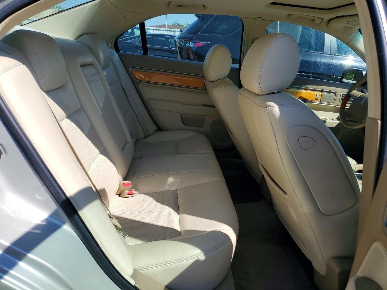 Lincoln MKZ