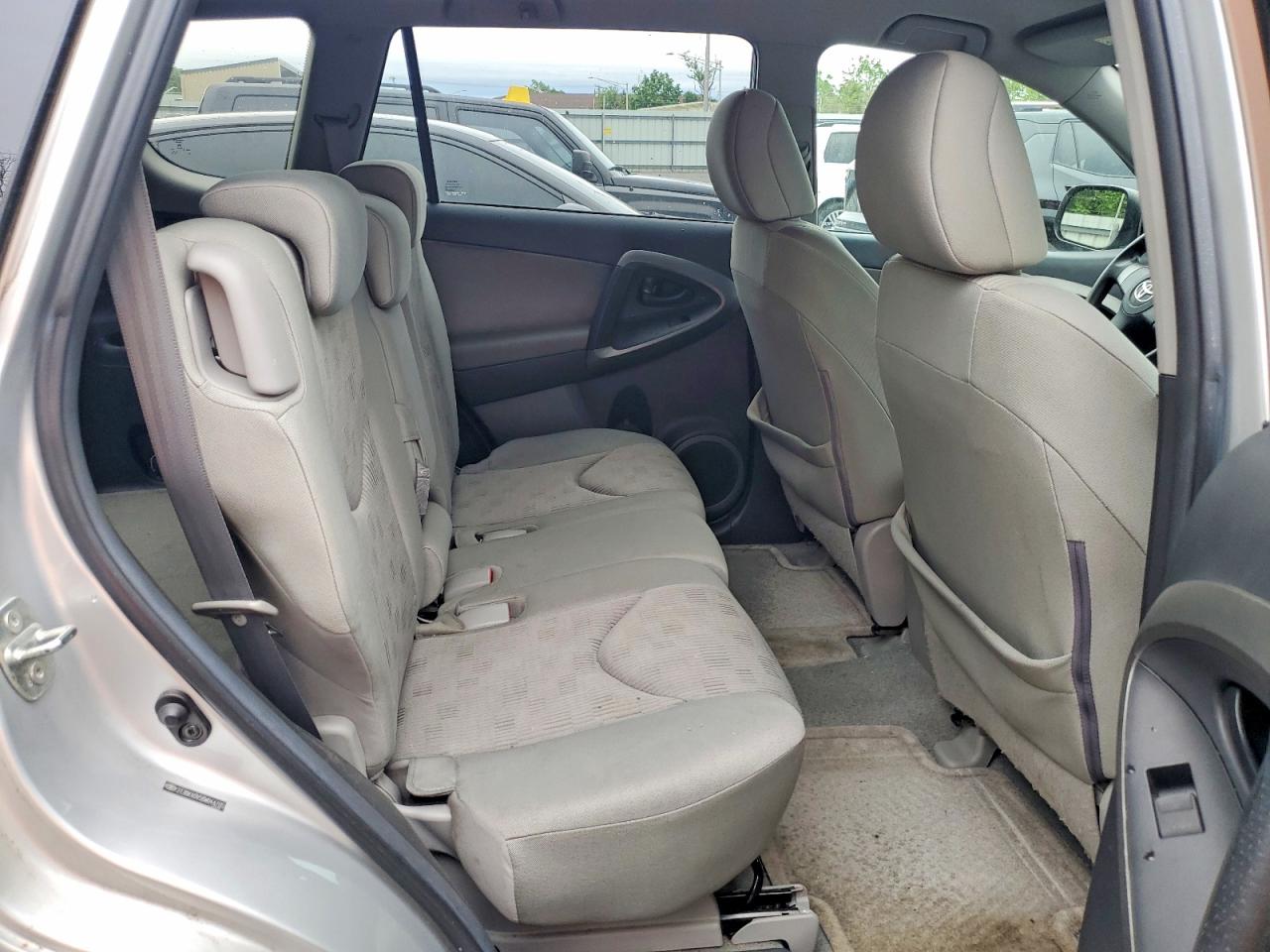 Toyota RAV4 Base