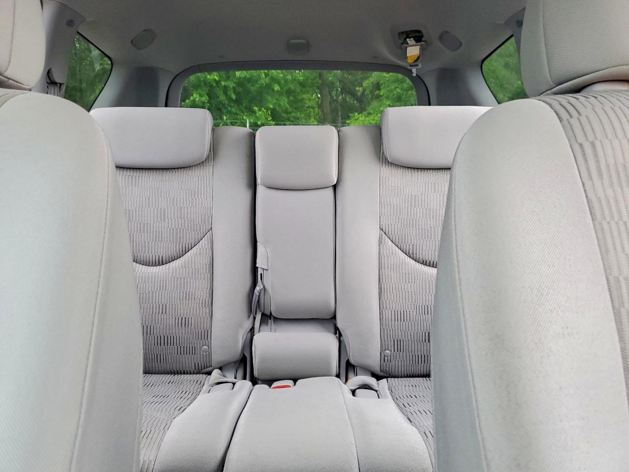Toyota RAV4 Base