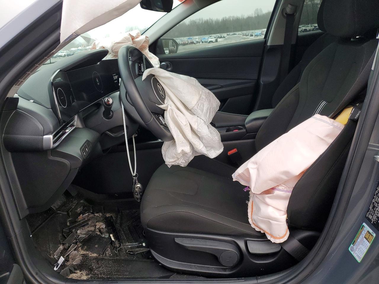 Hyundai ELANTRA Sel