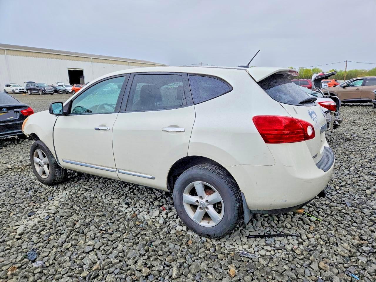 Nissan Rogue S