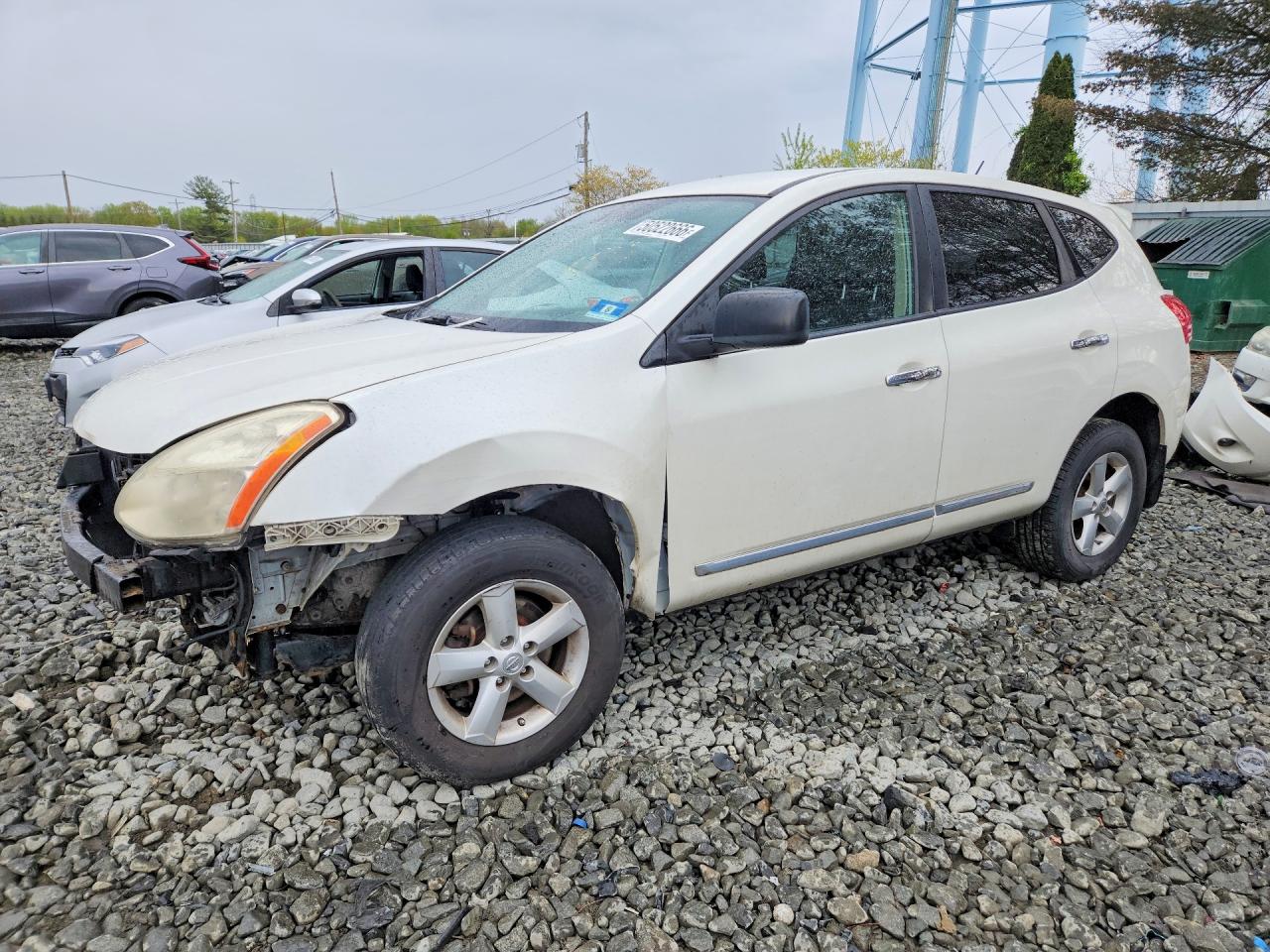 Salvage Nissan Rogue Image