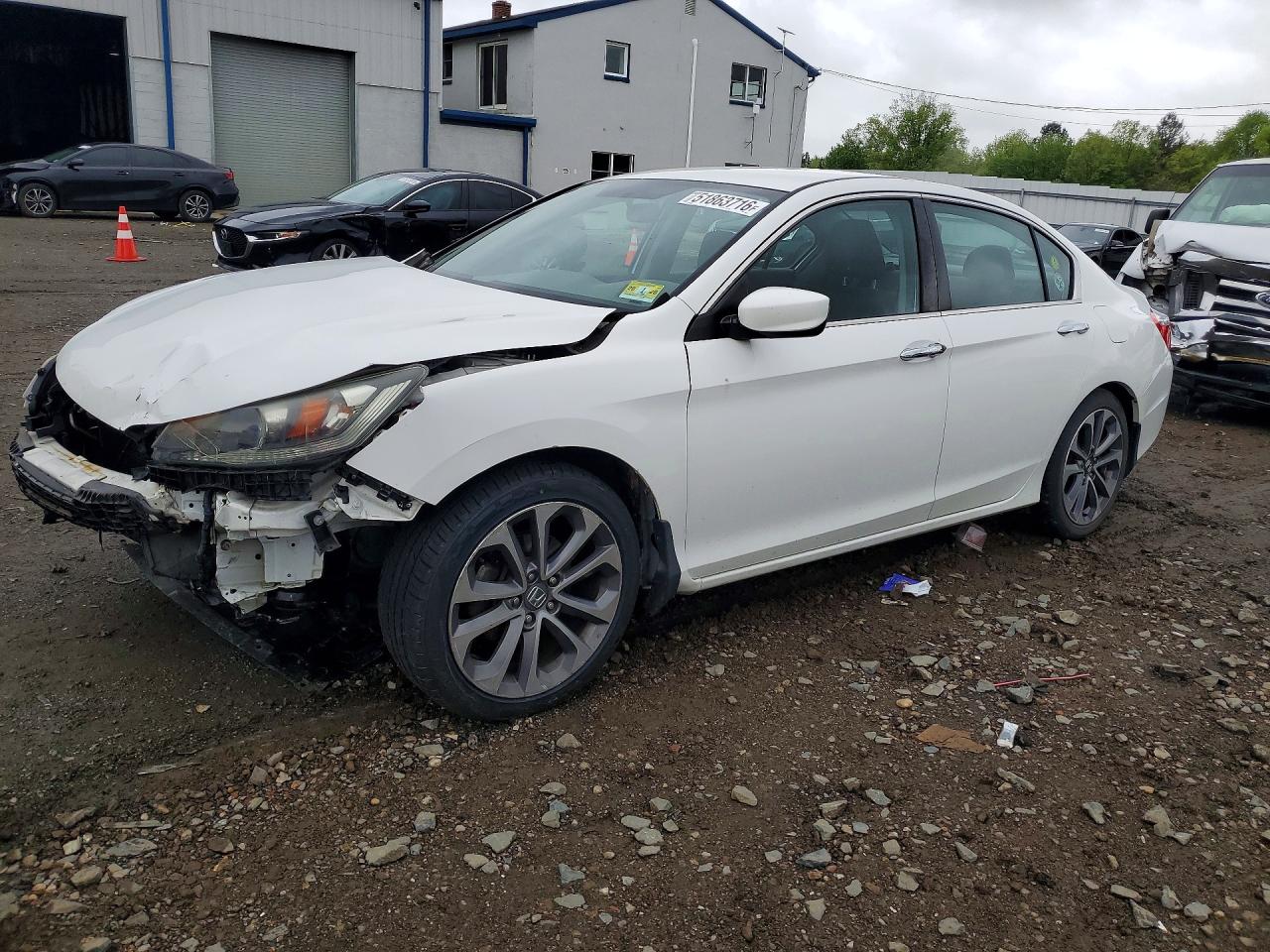 Salvage Honda Accord Image