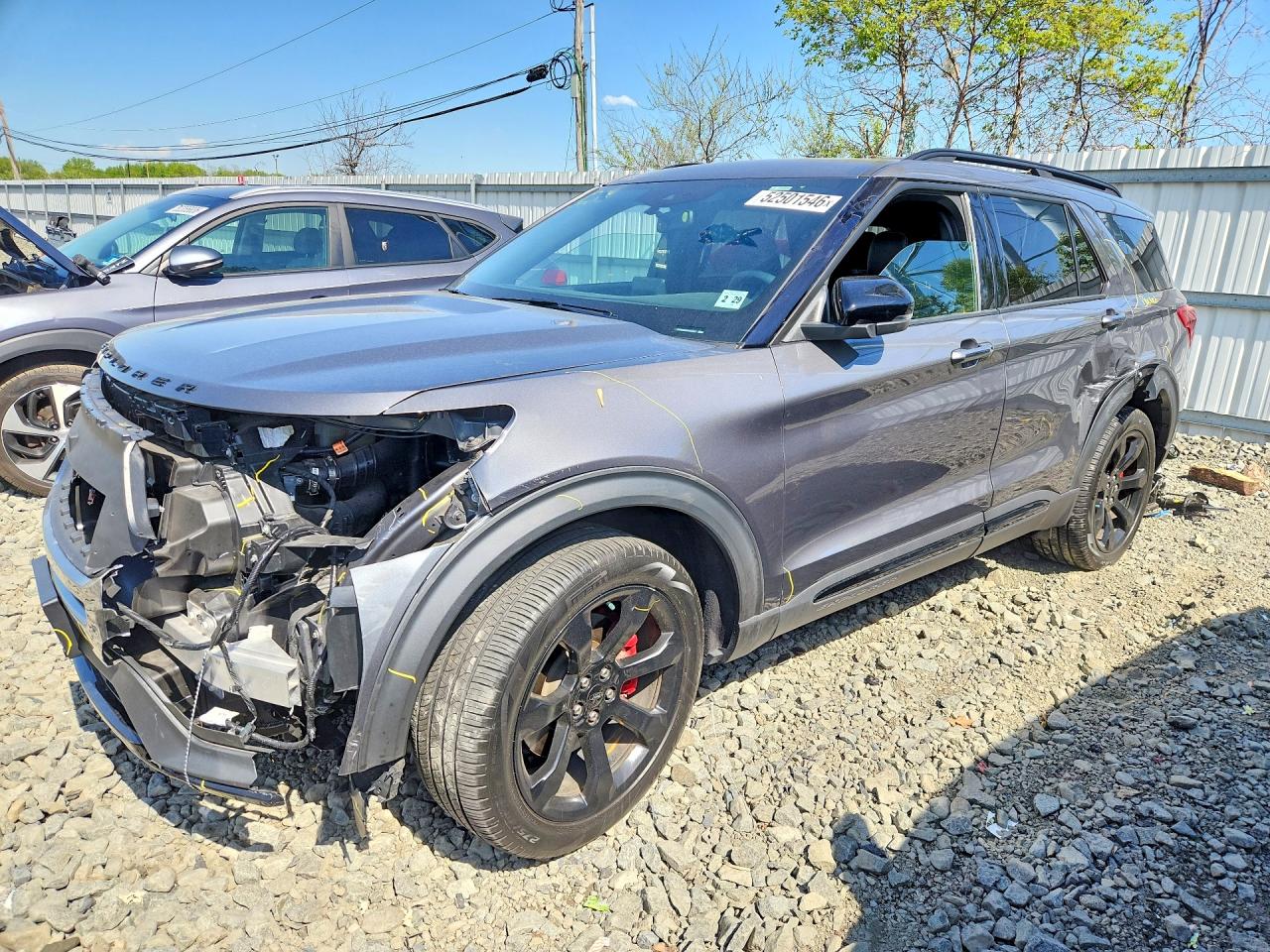 Salvage Ford Exlplorer Image