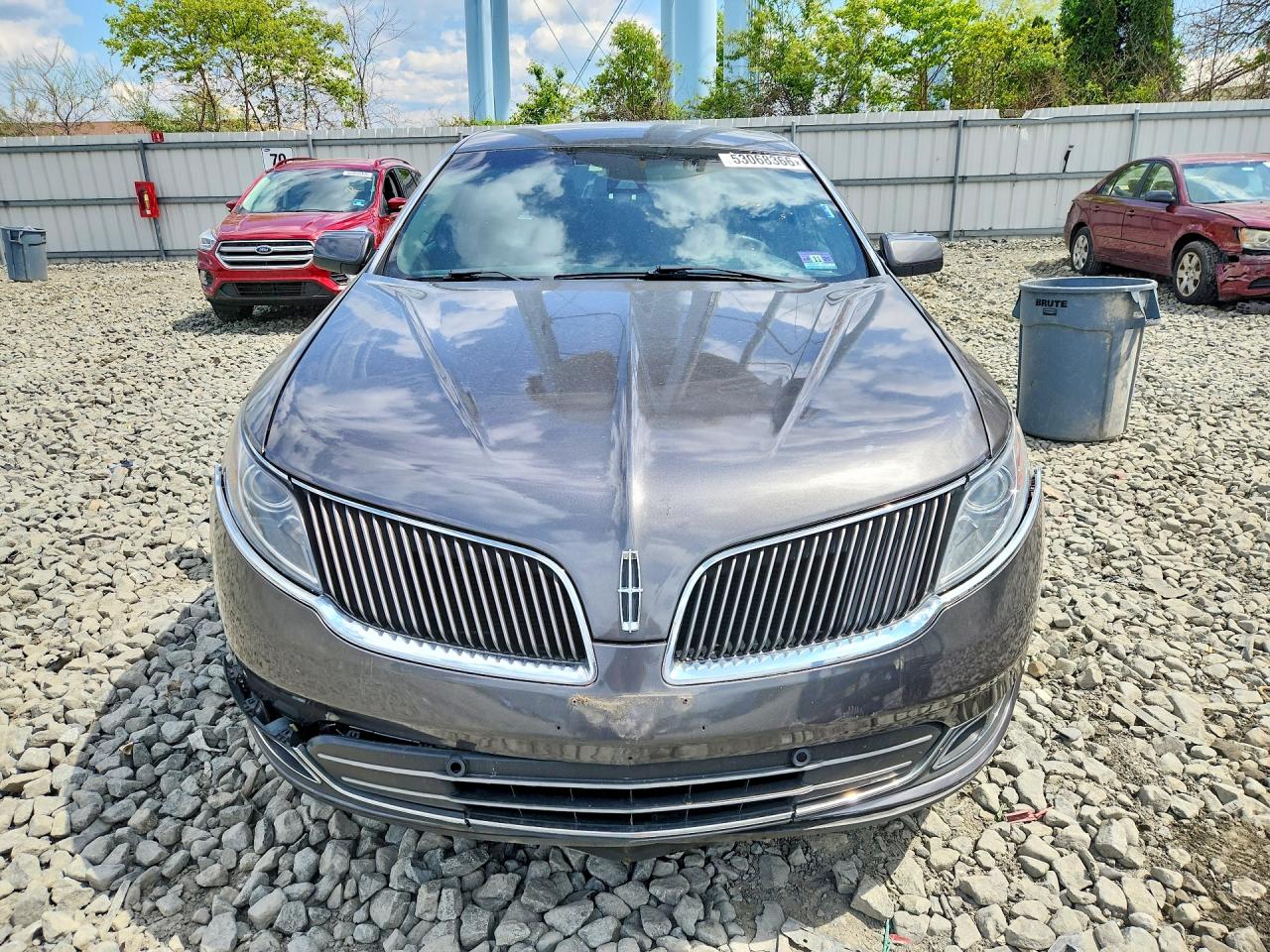 Lincoln MKS