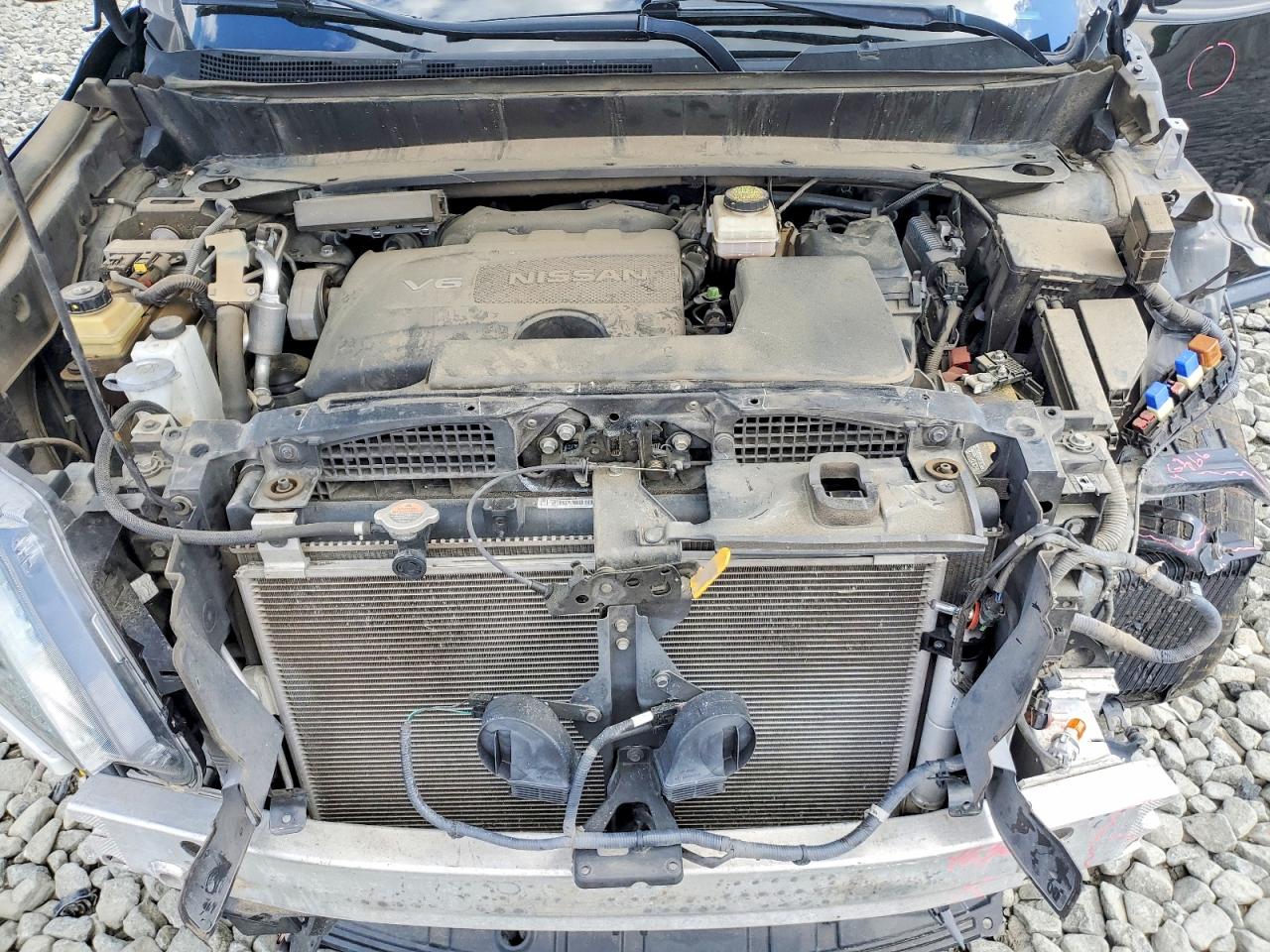 Nissan Pathfinder Sv