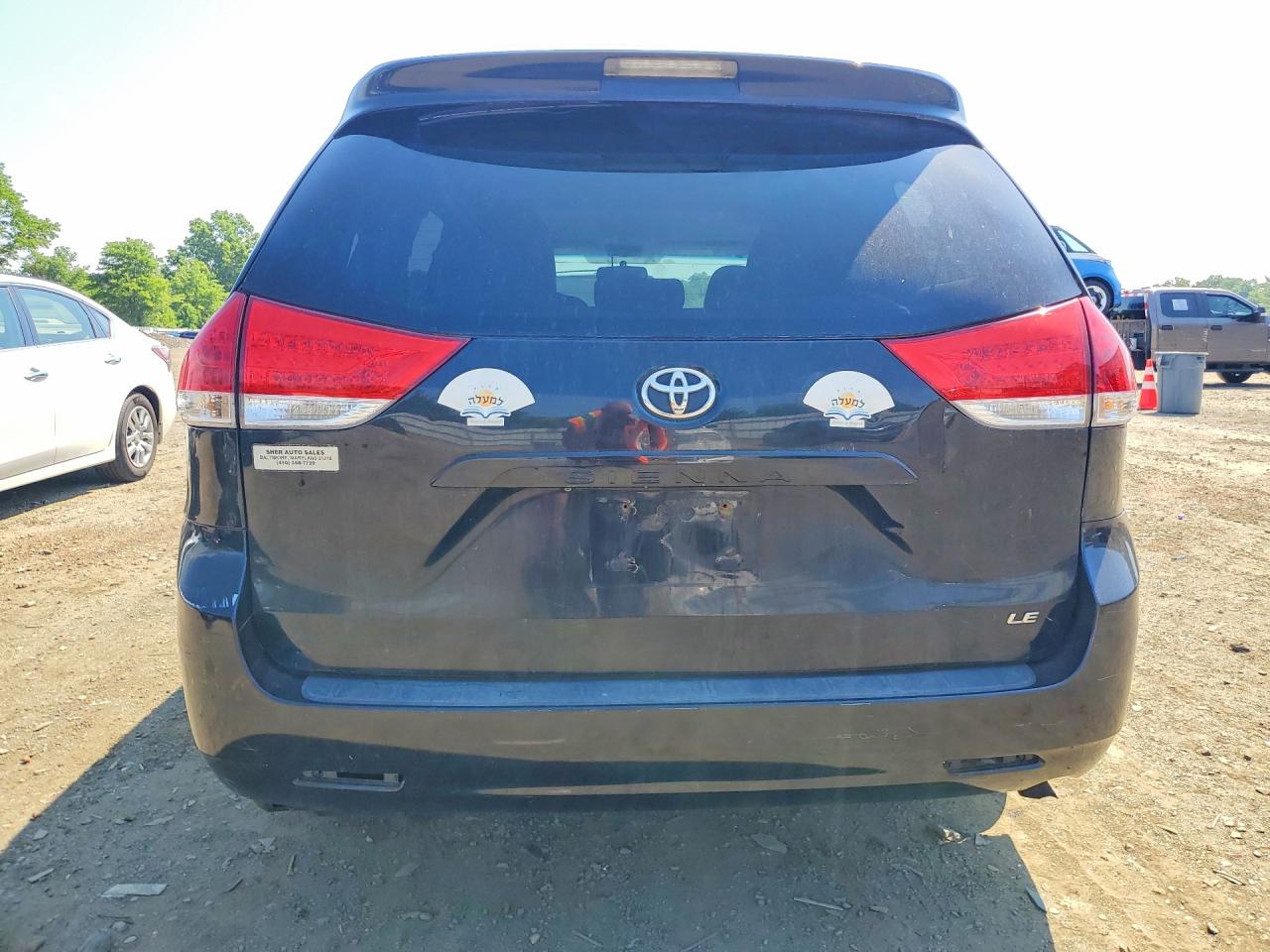 Toyota Sienna Le