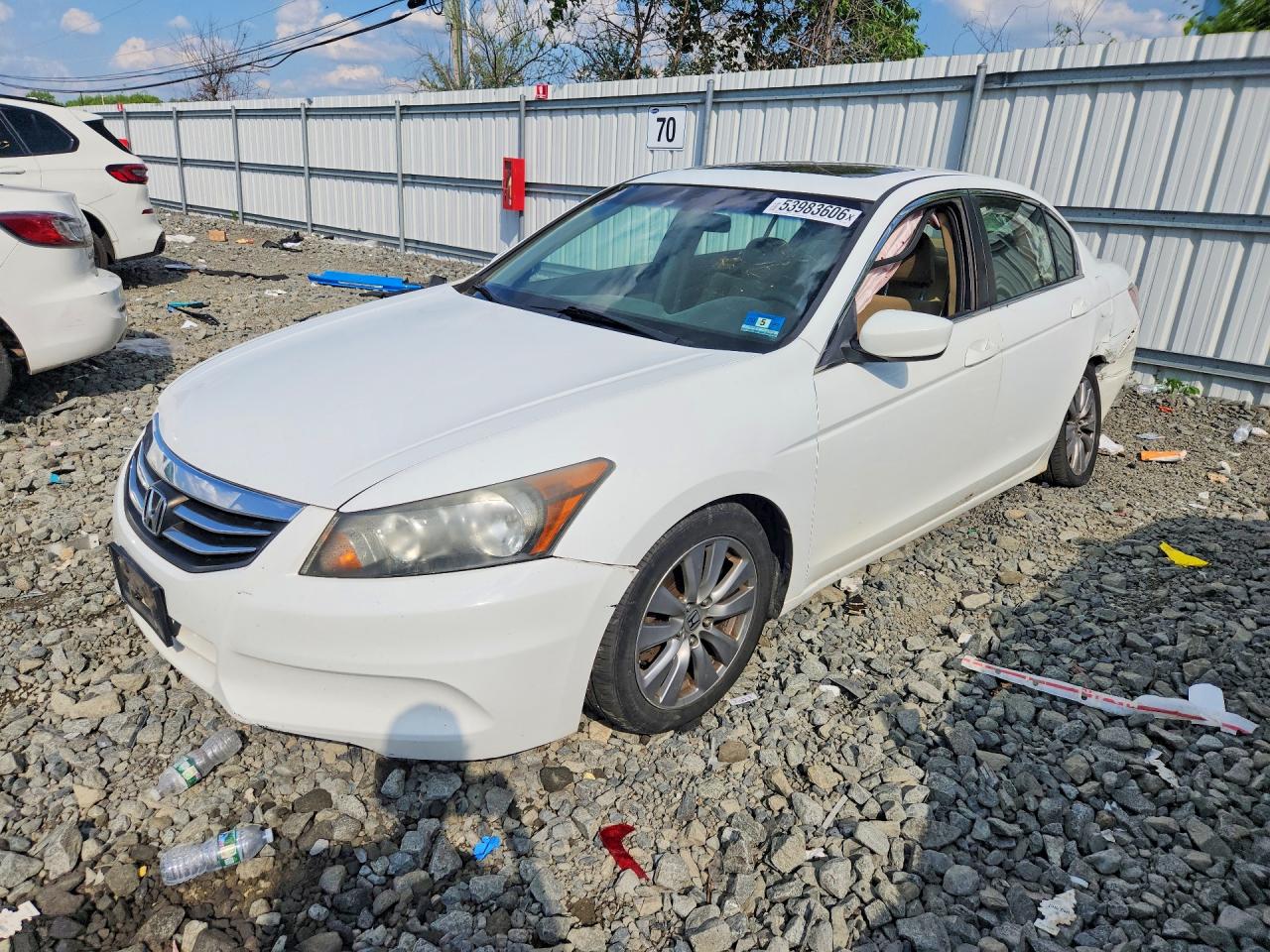 Salvage Honda Accord Image