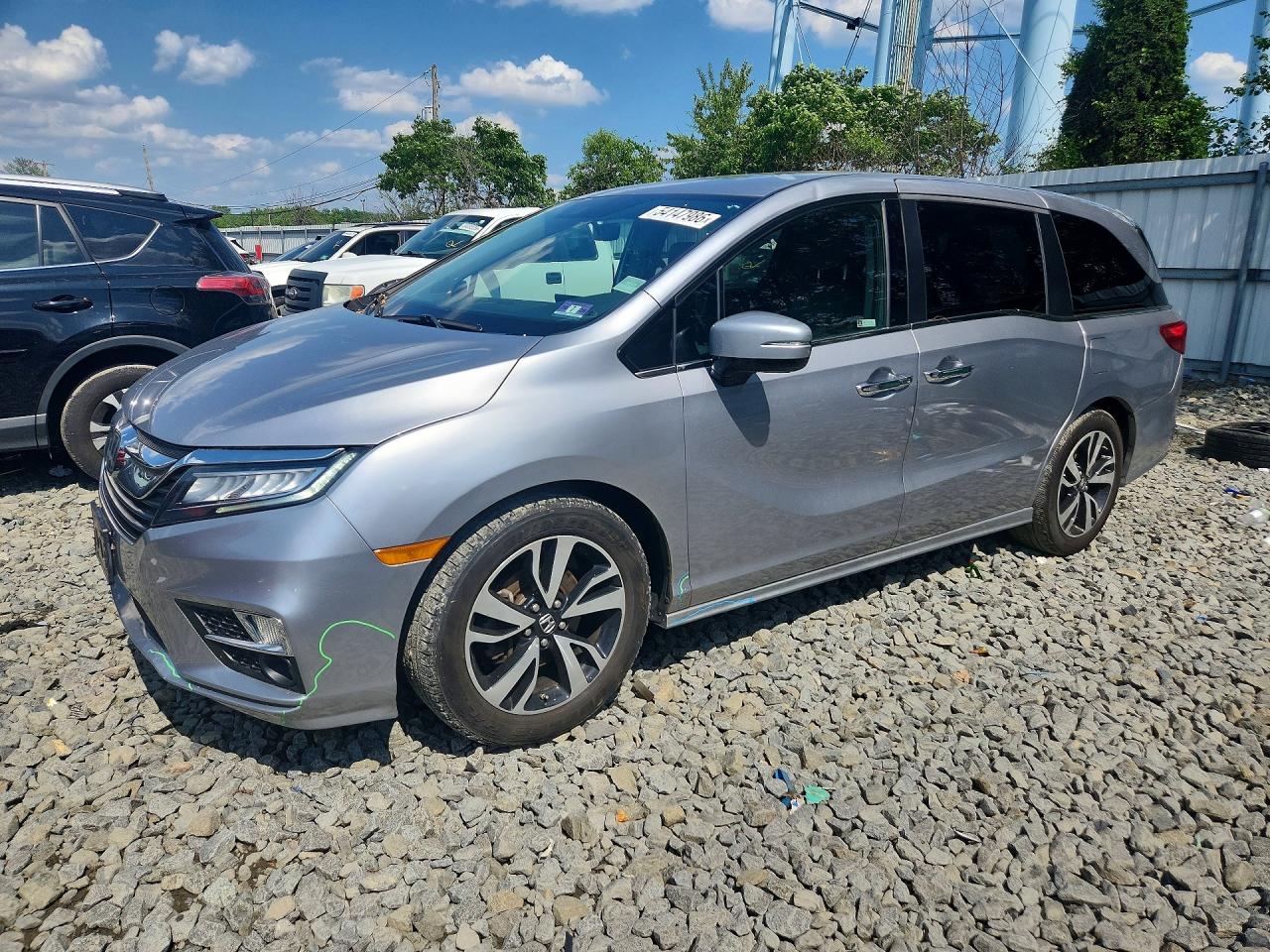 Salvage Honda Odyssey Image