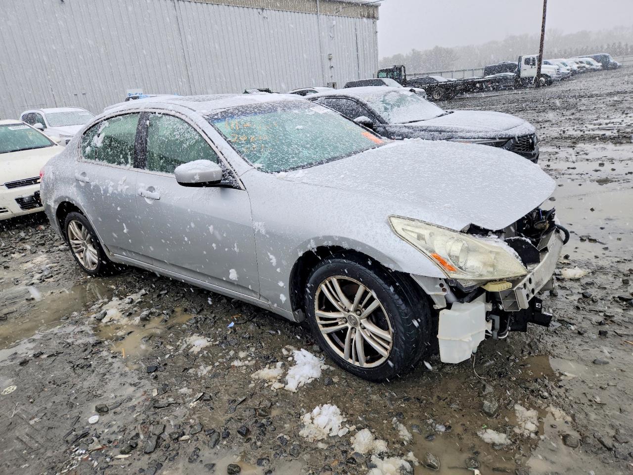 INFINITI G37 X