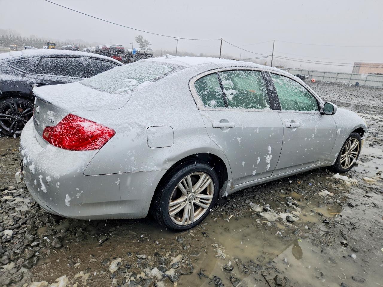 INFINITI G37 X