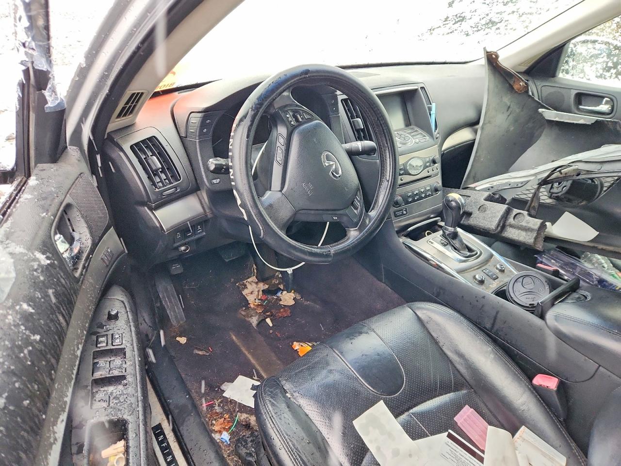INFINITI G37 X