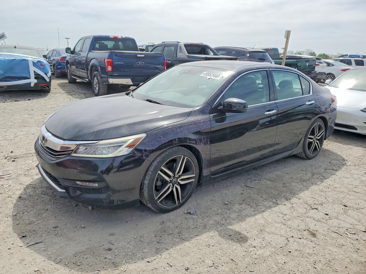 Salvage Honda Accord Image