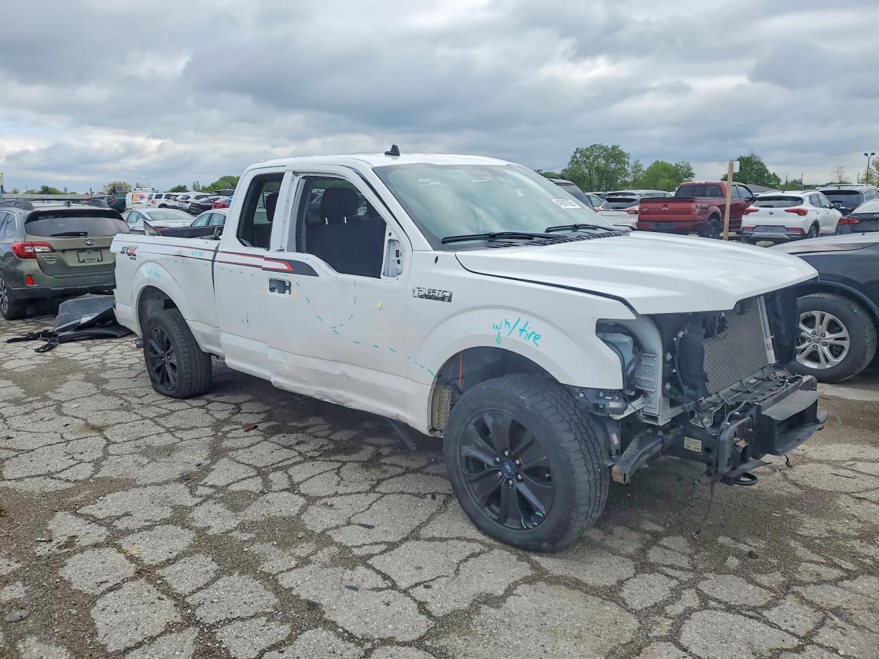 Ford F-150 Super Cab