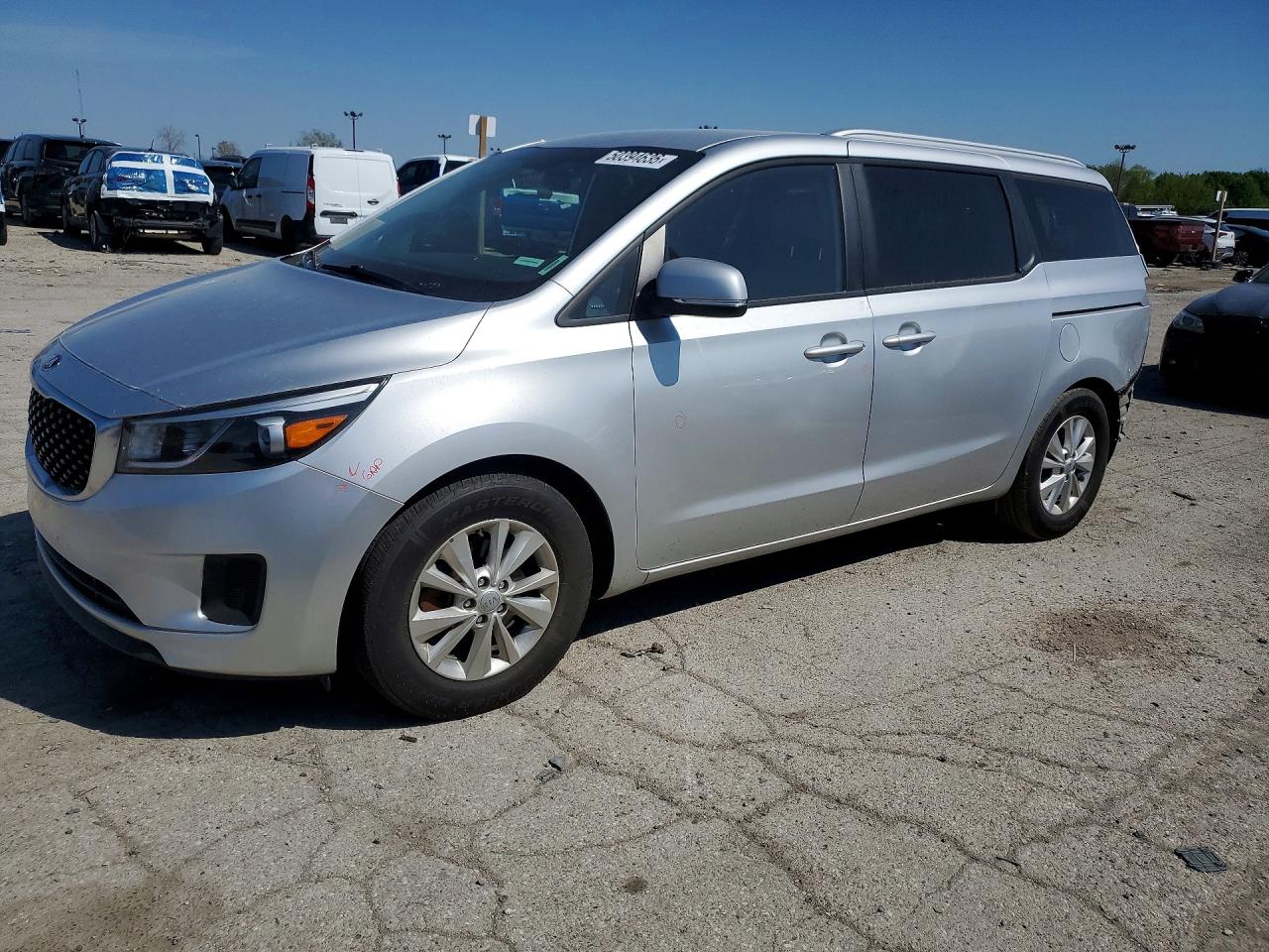 Salvage Kia Sedona Image