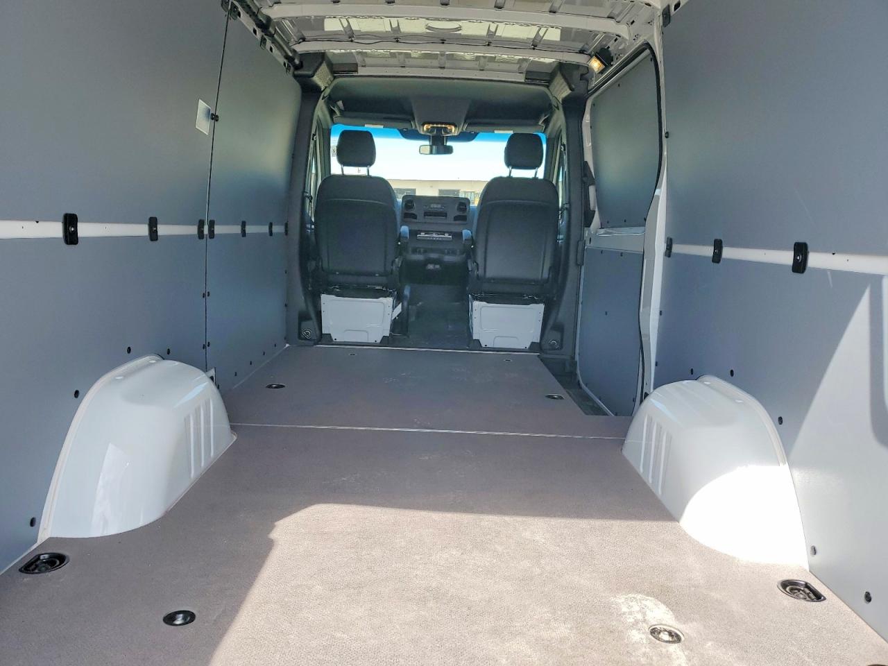 Mercedes-Benz Sprinter 2500