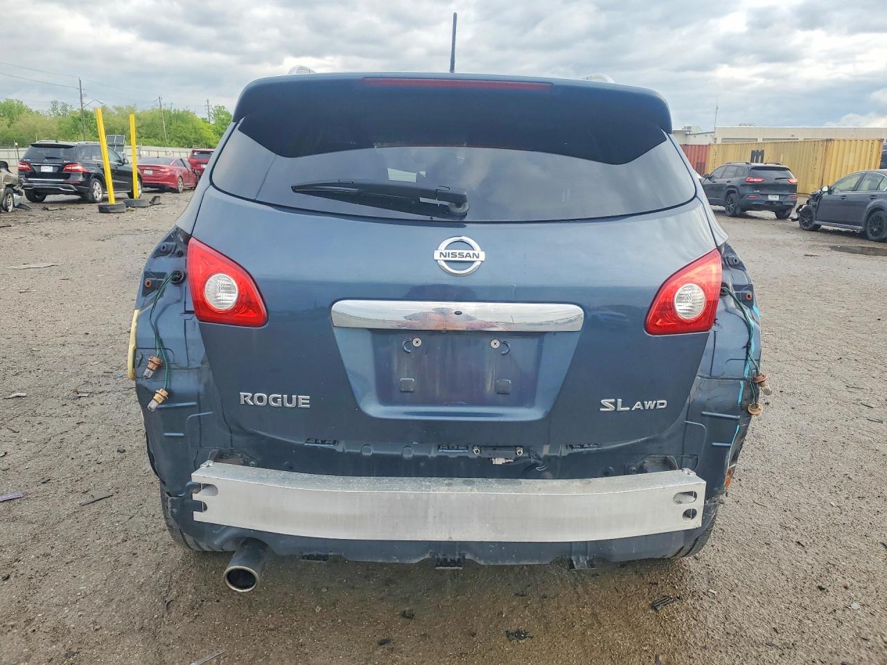 Nissan Rogue S