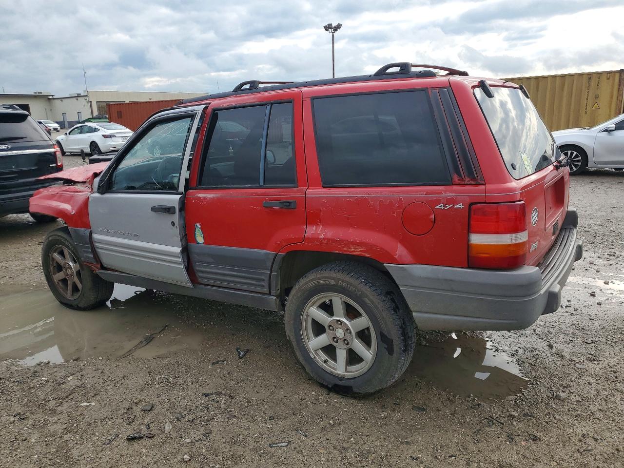 Jeep Grand Cherokee Laredo