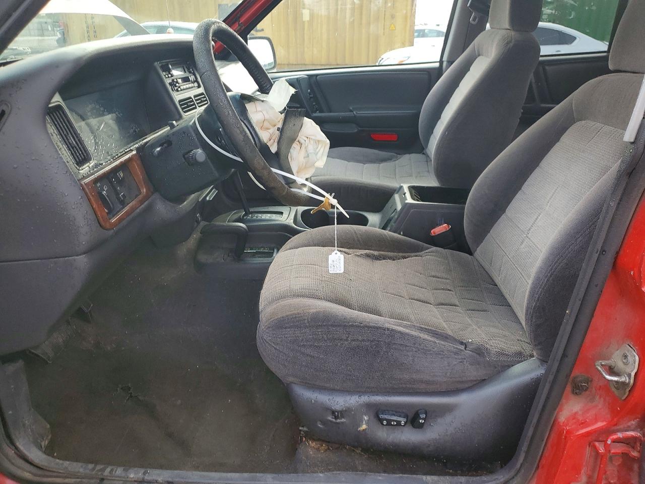 Jeep Grand Cherokee Laredo