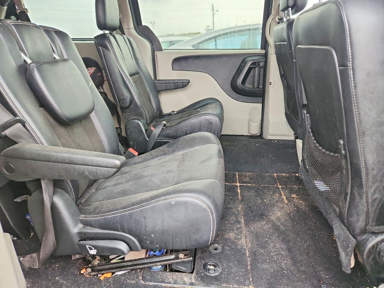 Dodge Caravan Sxt