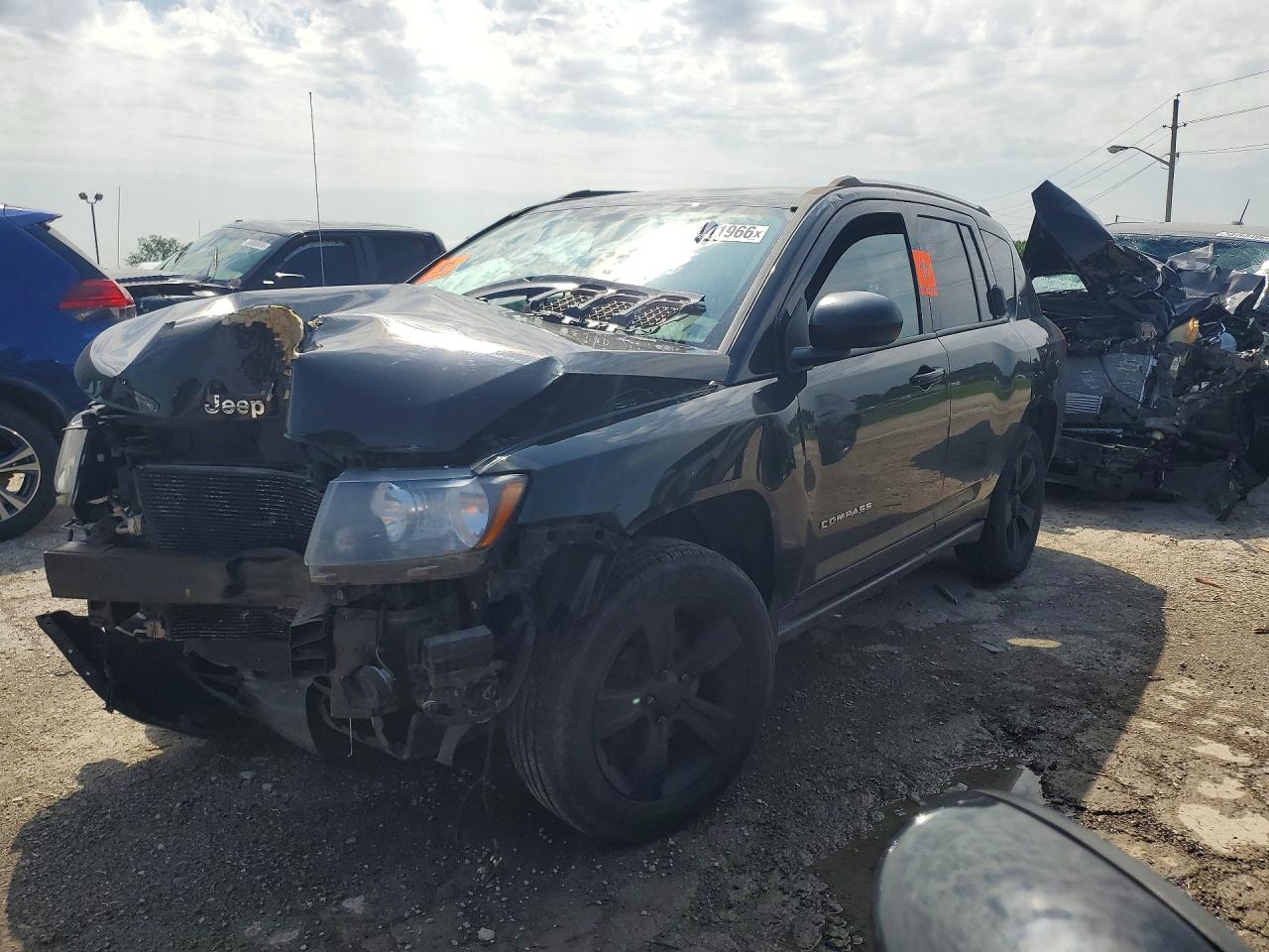 Salvage Jeep Compass Image