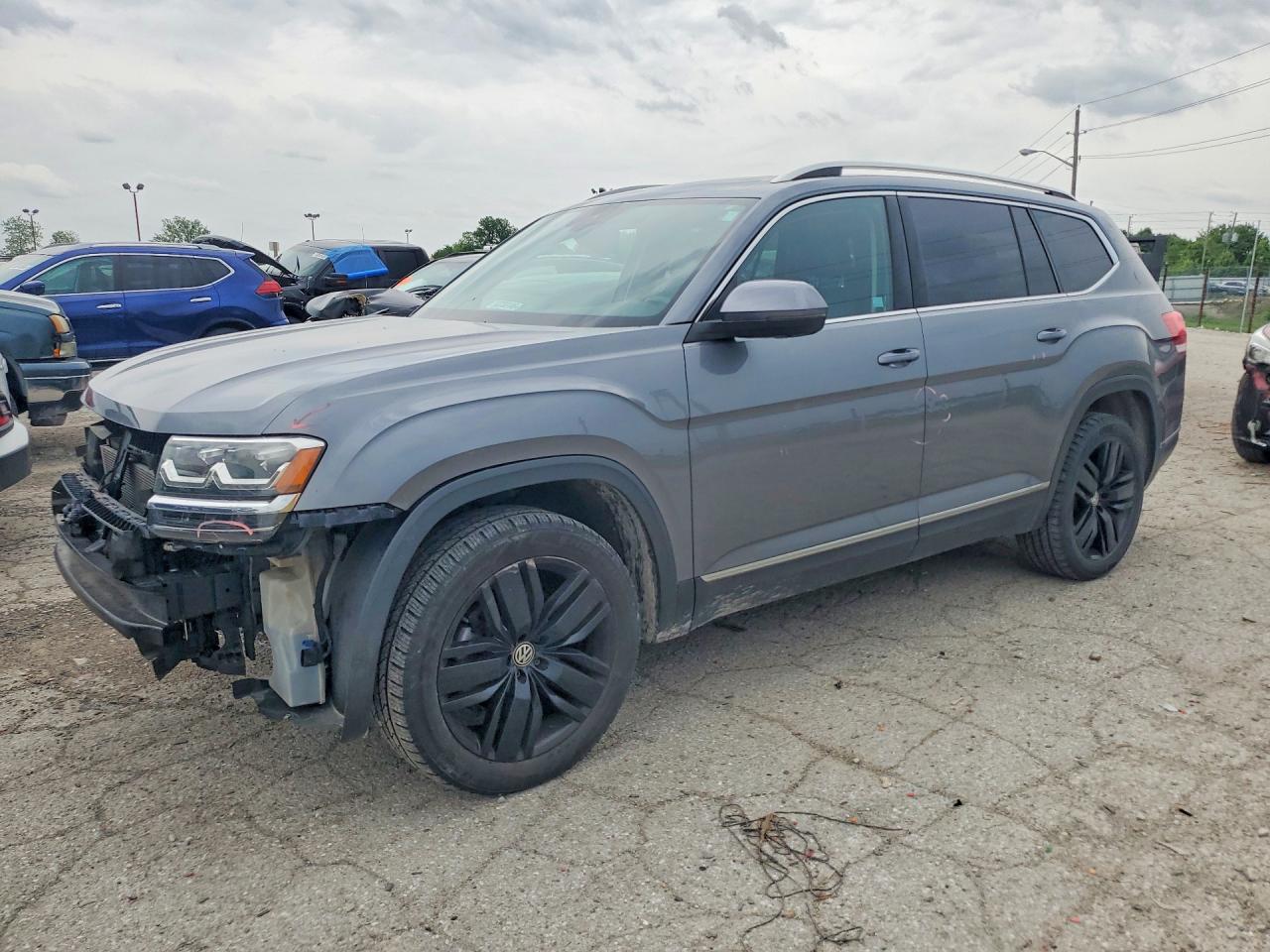 Salvage Volkswagen Atlas Image