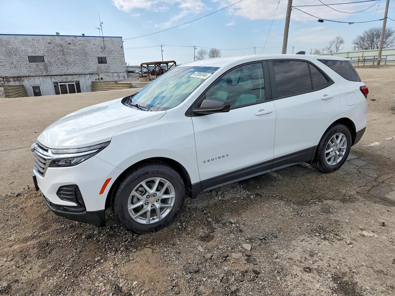 Salvage Chevrolet Equinox Image