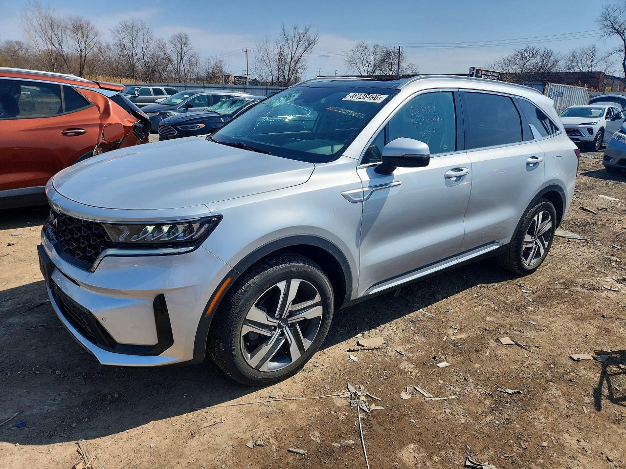Salvage Kia Sorento Image