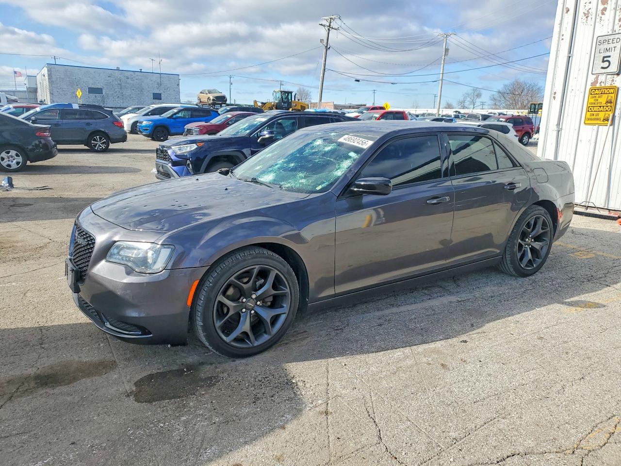 Salvage Chrysler 300 Image