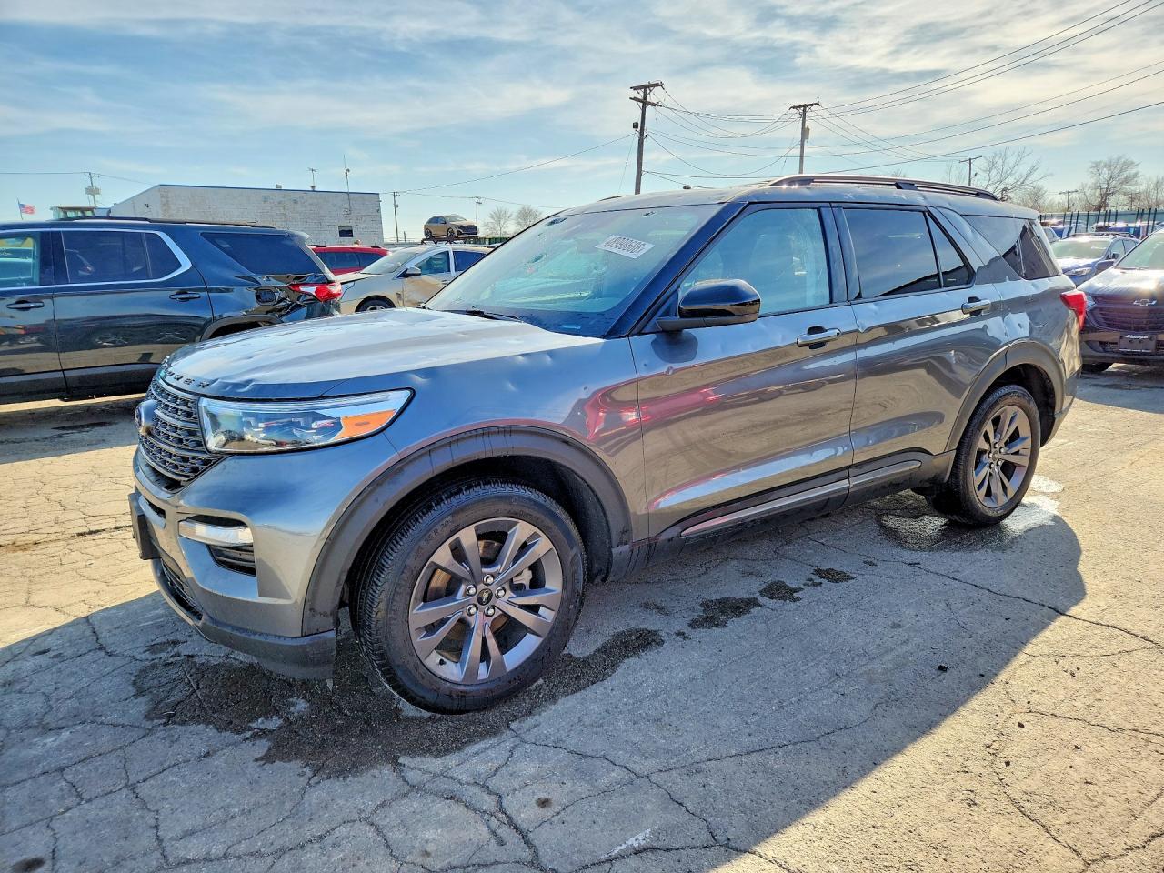 Salvage Ford Explorer Image