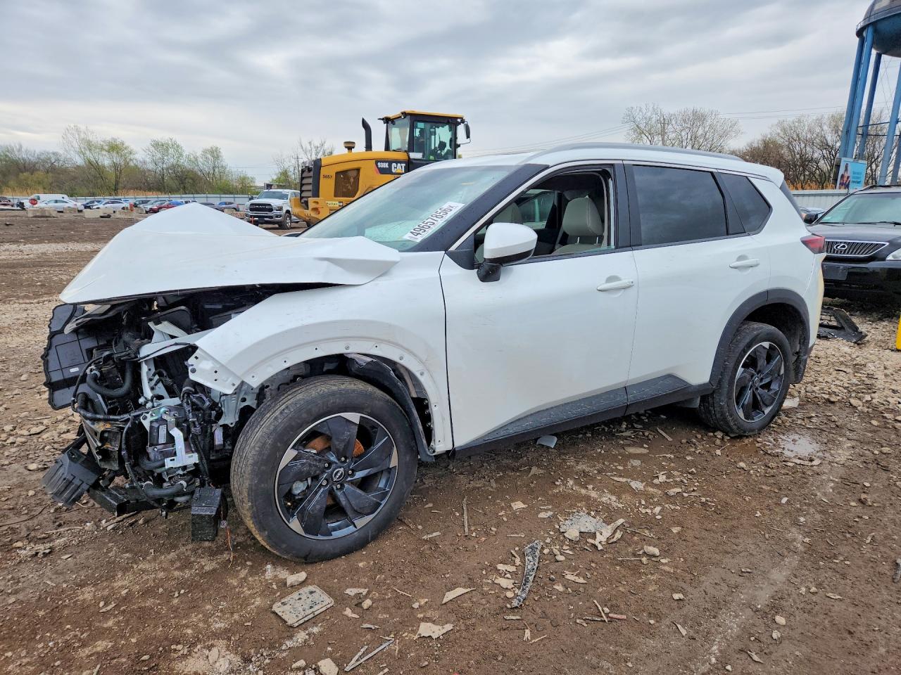 Salvage Nissan Rogue Image